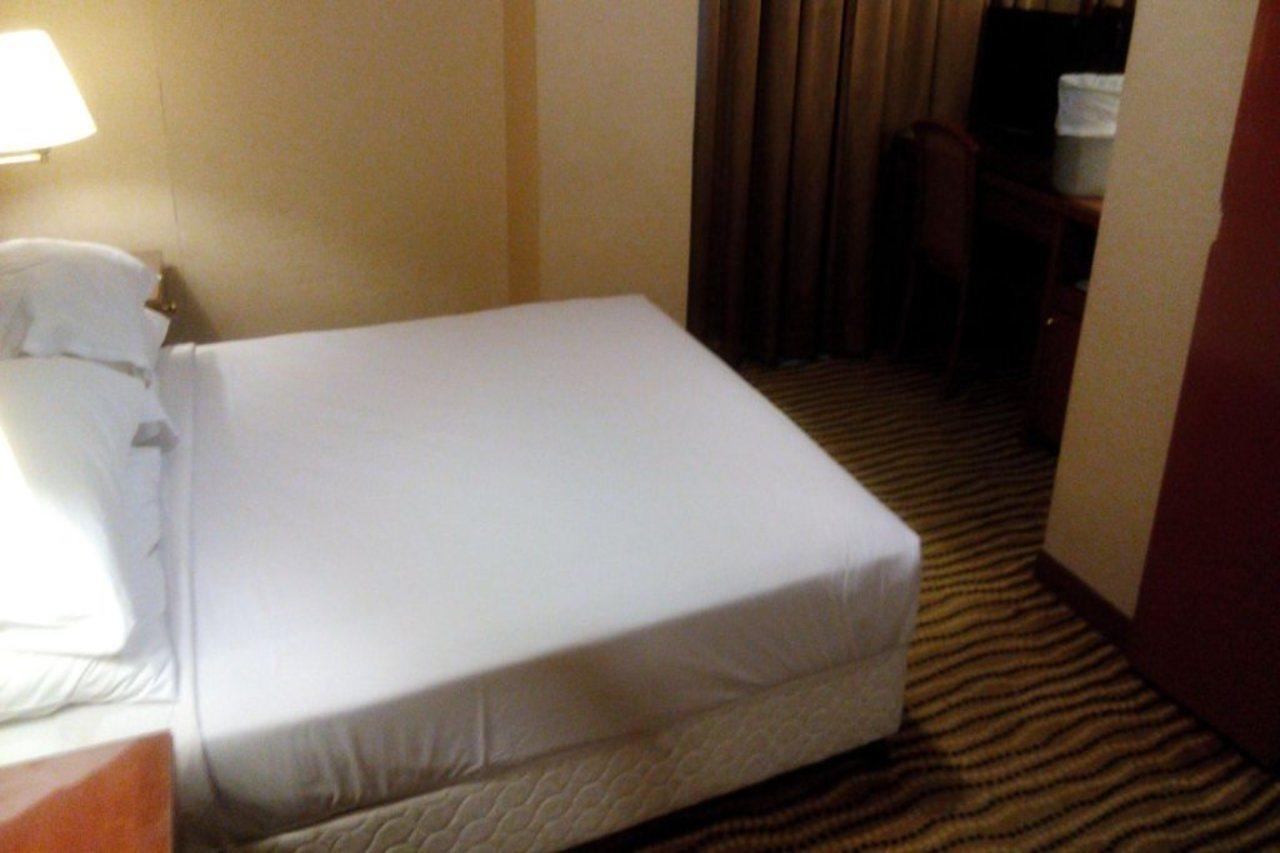 Oxford Hotel Σιγκαπούρη Εξωτερικό φωτογραφία